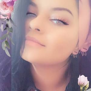 Meet your Posher, Lynn